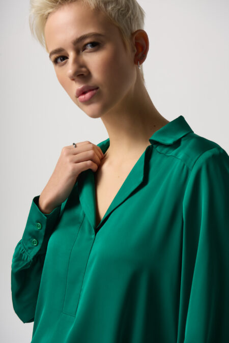 JOSEPH RIBKOFF-BLUSA IN RASO CON COLLO DENTELLATO-JOS233135 VERDE 46